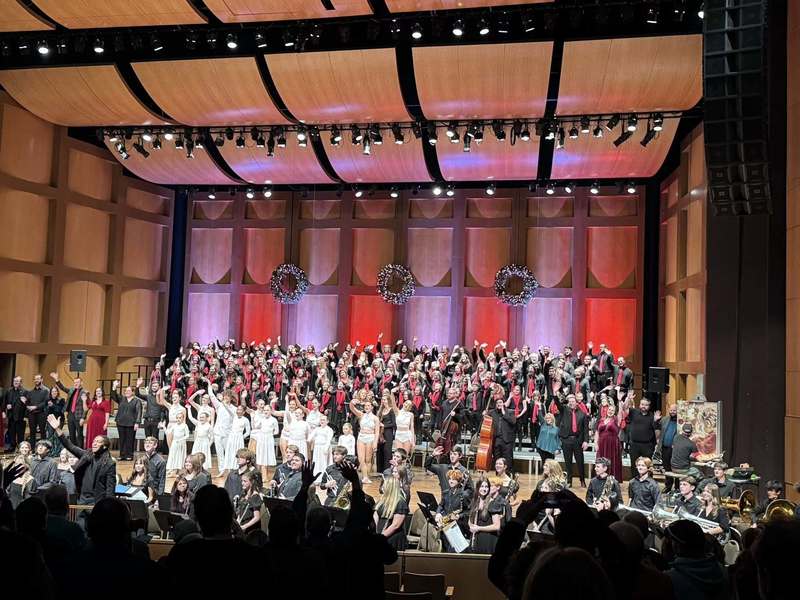 Christmas with CoroRio 2025 "Joy"