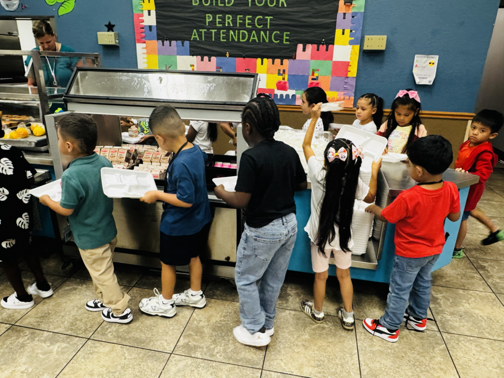 kids in line getting lunch
