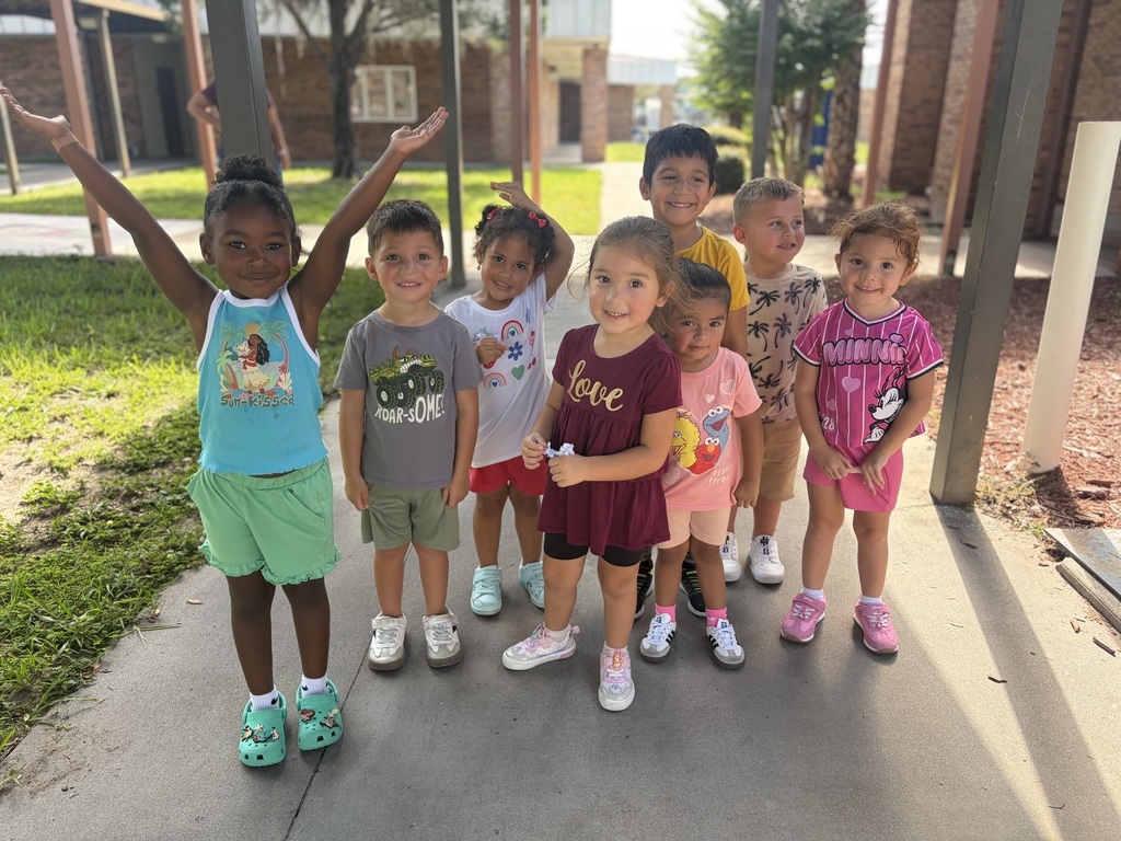 group of students posing for a picture