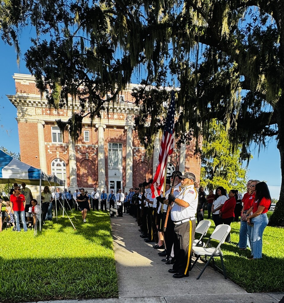 picture of crowd at 9/11 ceremony