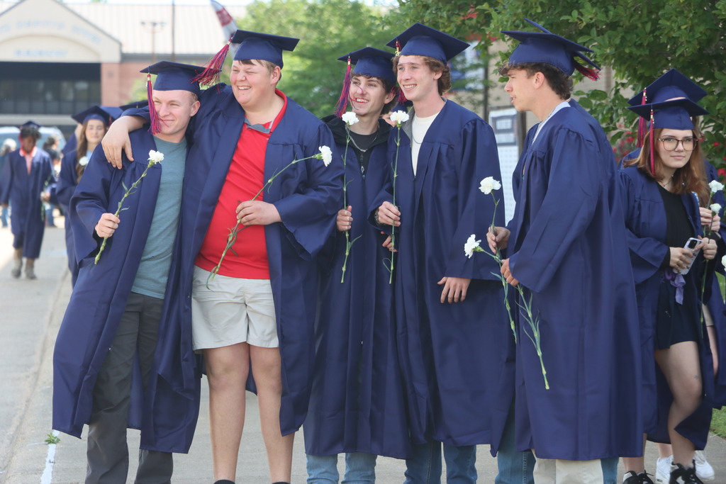 NDHS Grads