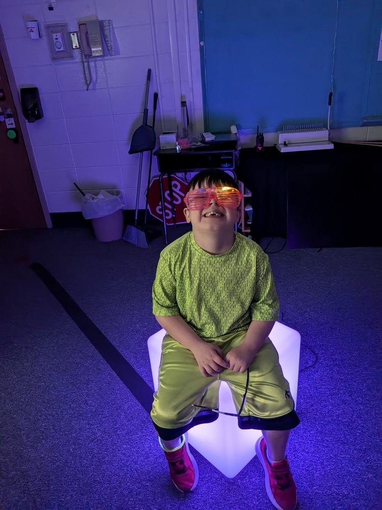 glow day picture