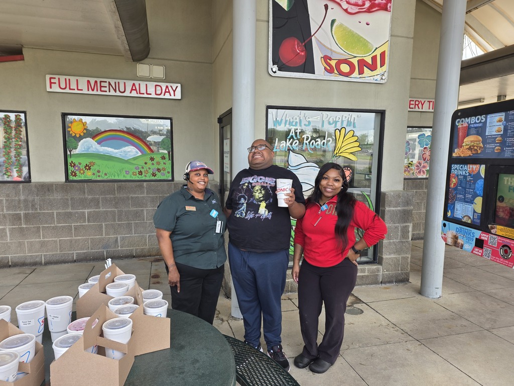 Mansfield Sonic Dove Dash with drinks