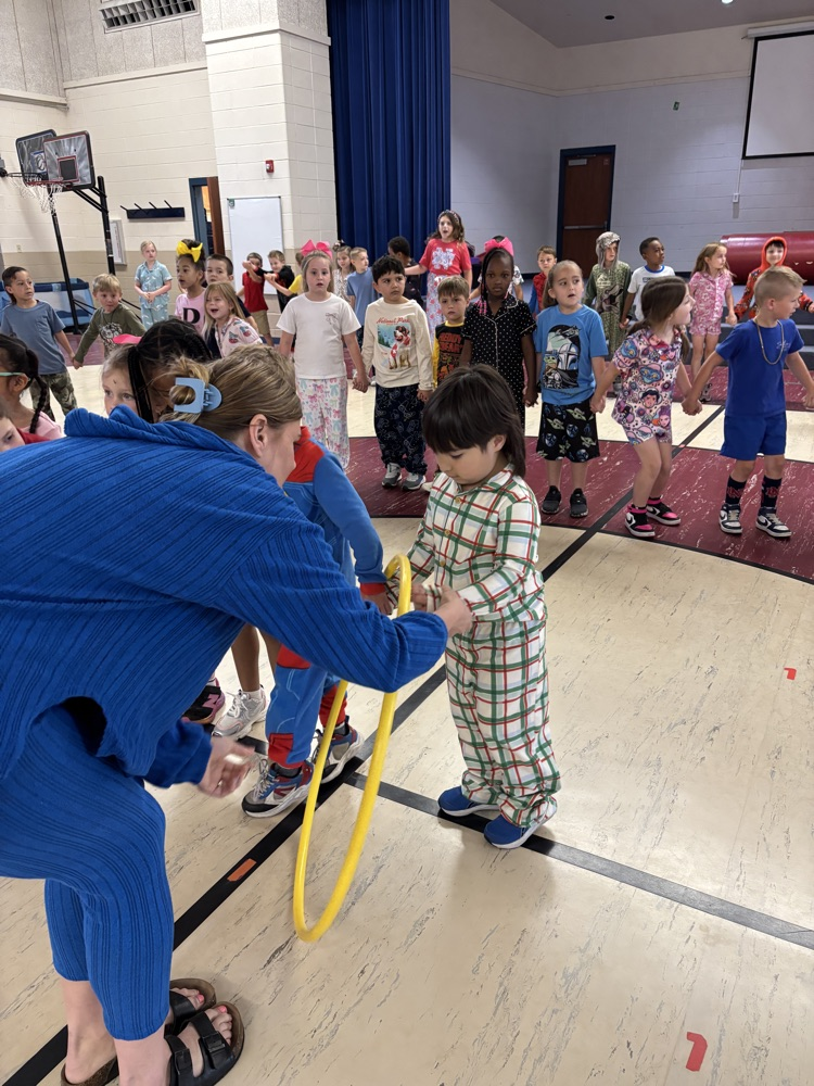 hula hoop student game picture