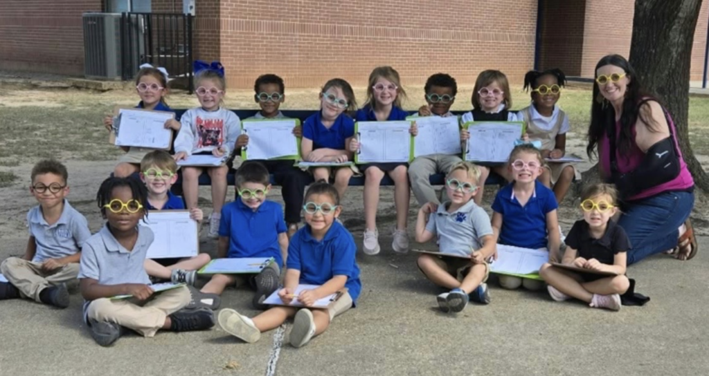 Kinder Exploring