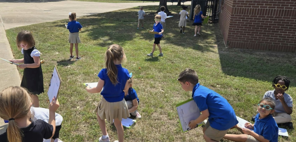 Kinder Exploring