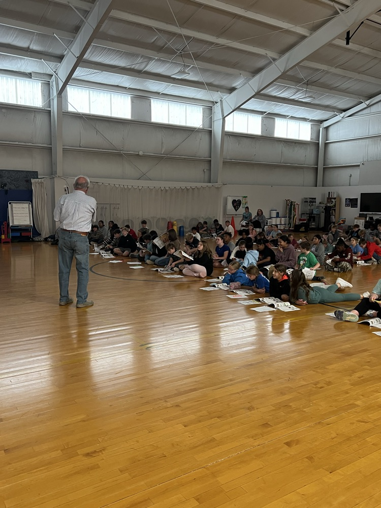 Kenneth graves teaching to fifth grade students 