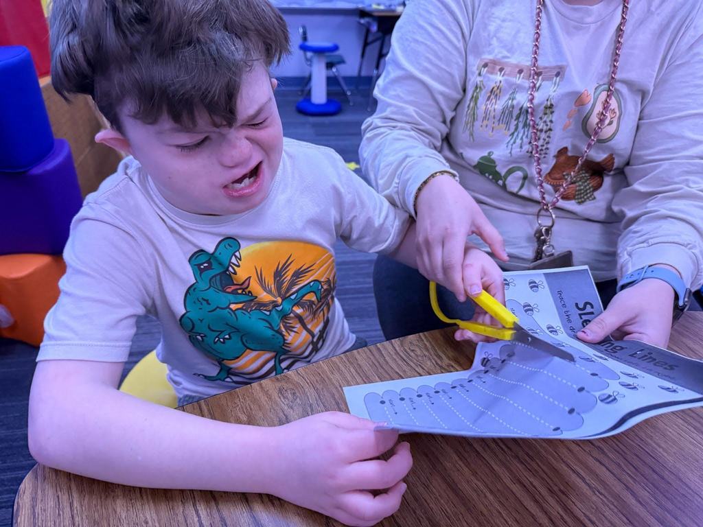 In Mrs. Vanessa’s Class we are really working our minds and our fine motor skills. We are cutting, glueing, comparing, and stringing beads!