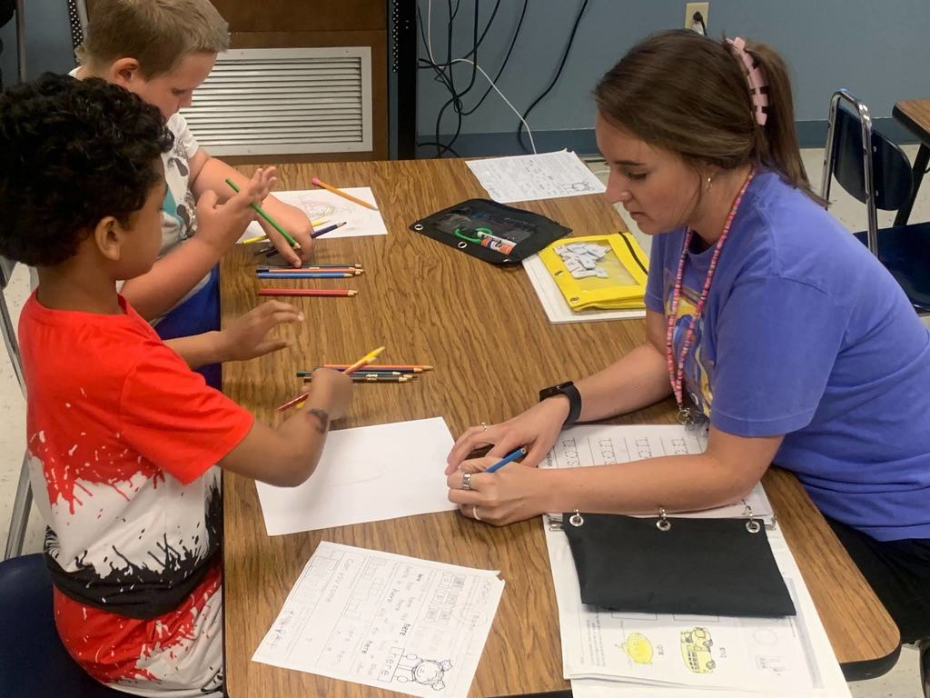 students working with occupational therapist