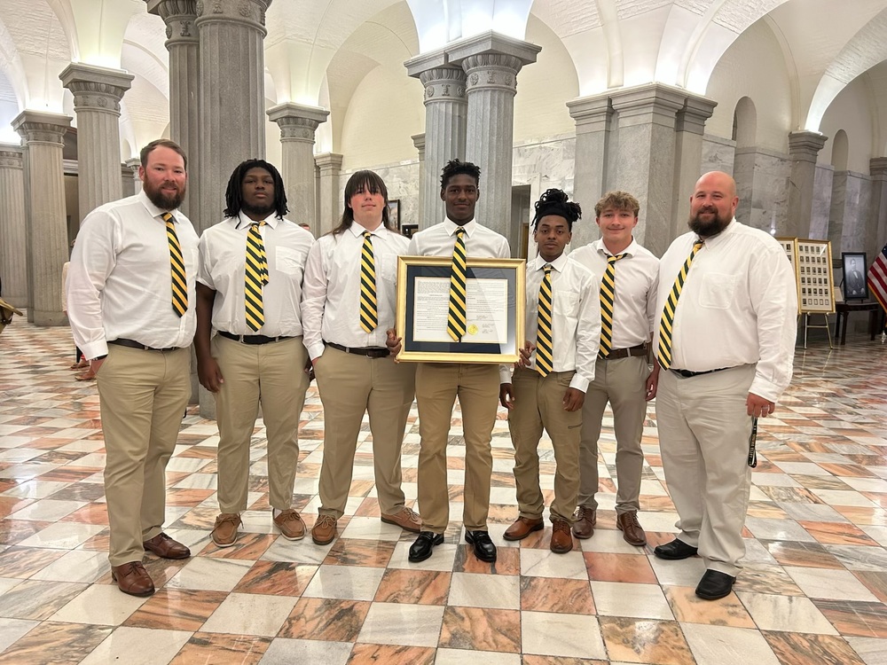 1A Weightlifting State Champions at State House