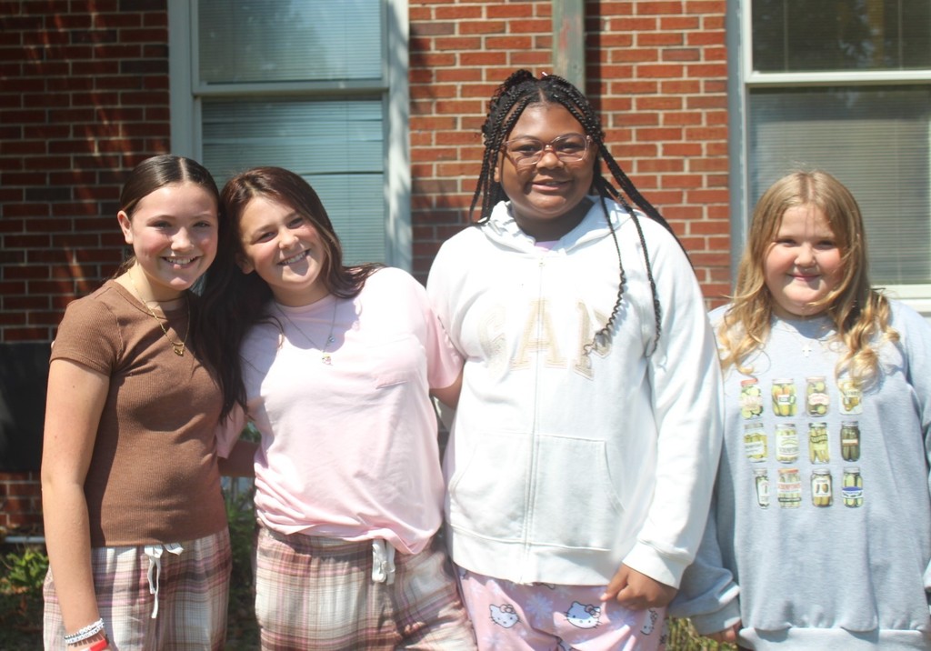 6th Grade students dressed in their pajamas.