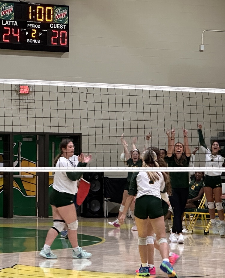 Latta JV Volleyball wins 