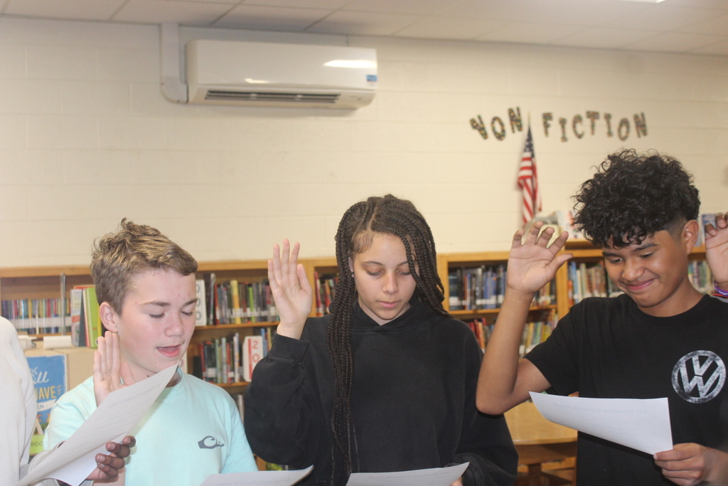 Student Council delegates swear in.