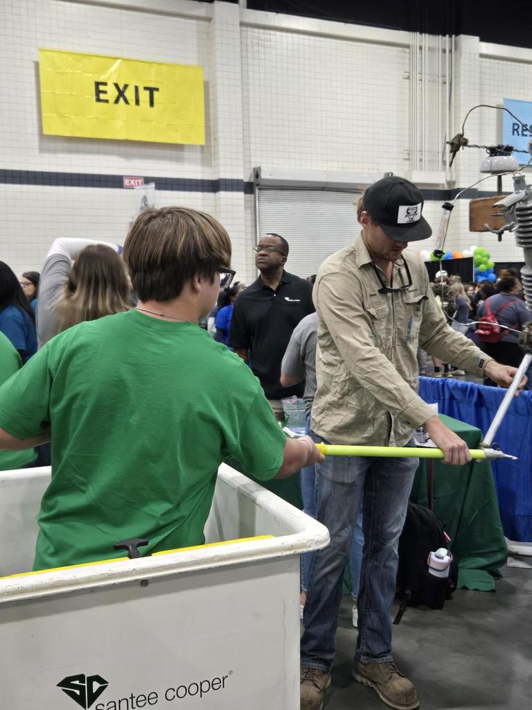 Students works as a lineman at P2P.