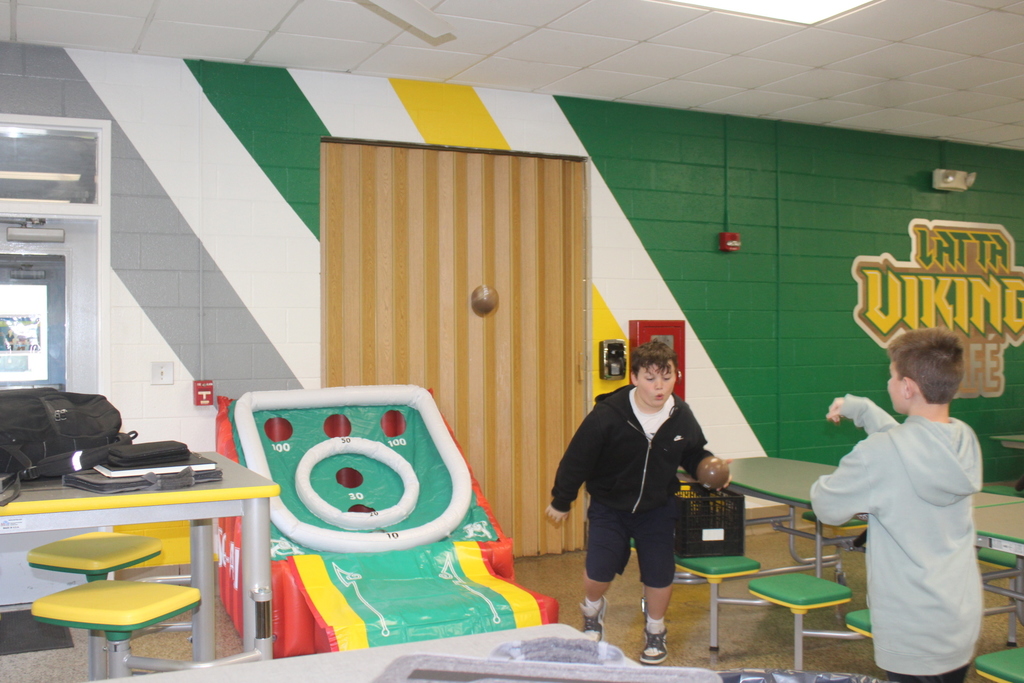 Q2  Honor Roll Celebration 6