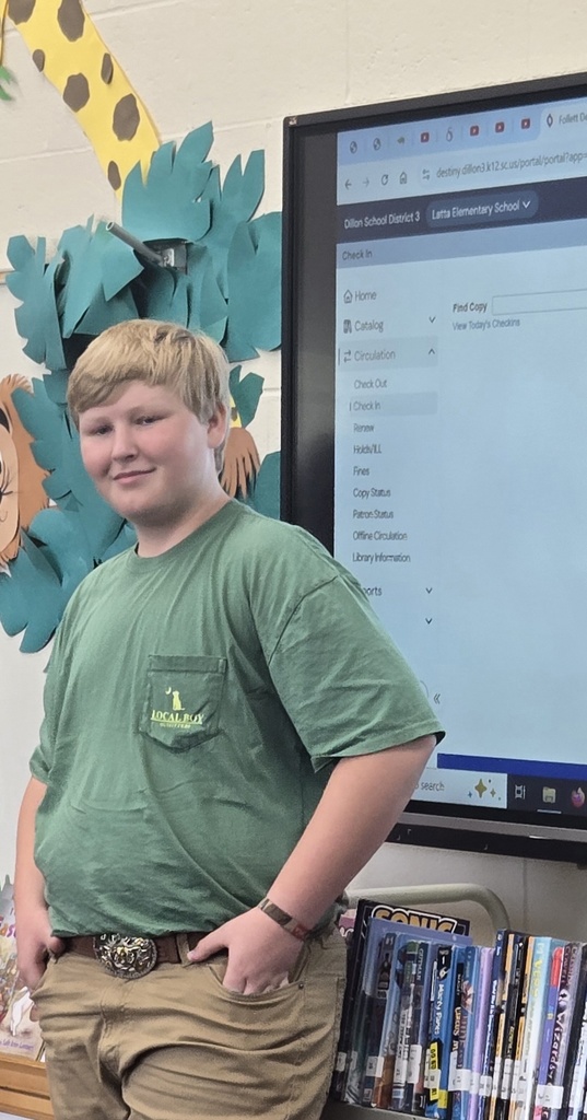 LMS ProTeam students assist in LES classrooms.