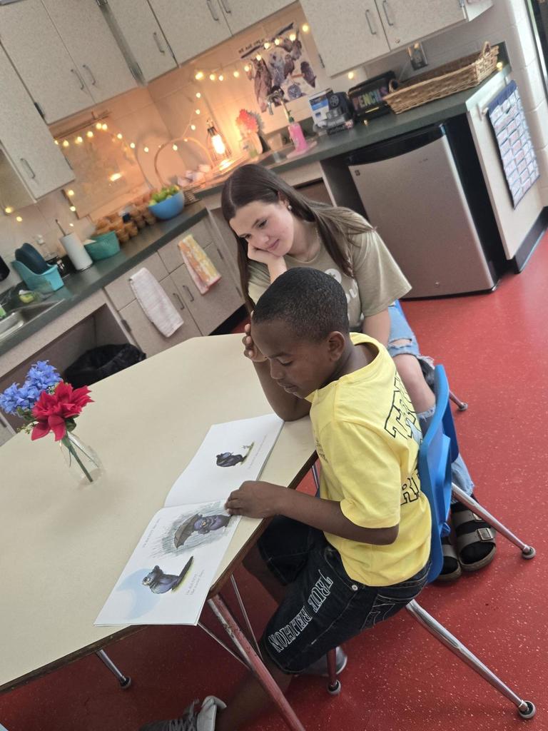 LMS ProTeam students assist in LES classrooms.