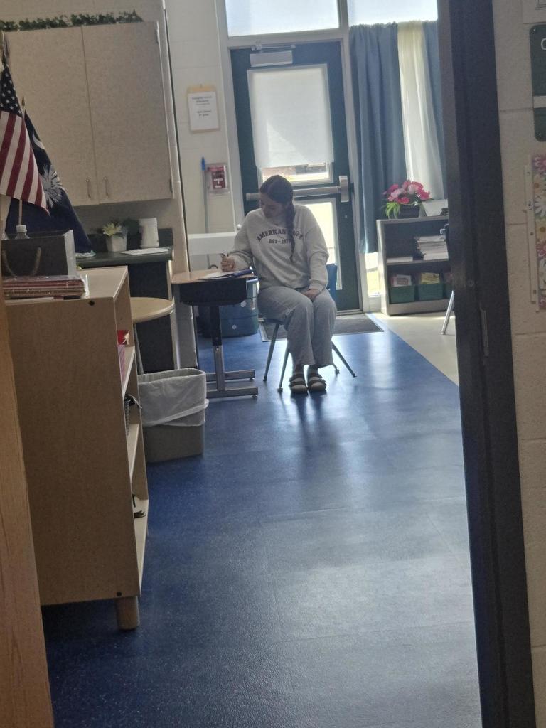 LMS ProTeam students assist in LES classrooms.