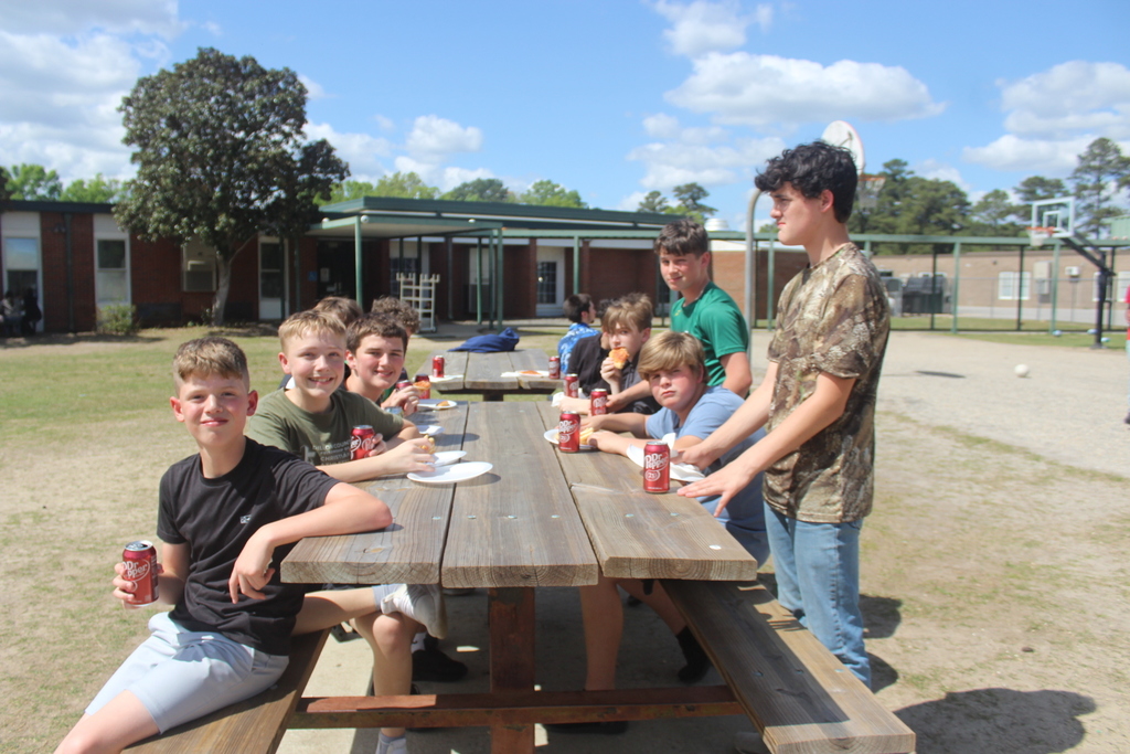 Students receive  quarter 3 PBIS rewards (extra break, pizza, and a drink).