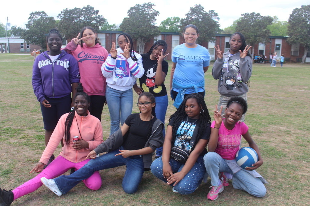 Students receive  quarter 3 PBIS rewards (extra break, pizza, and a drink).