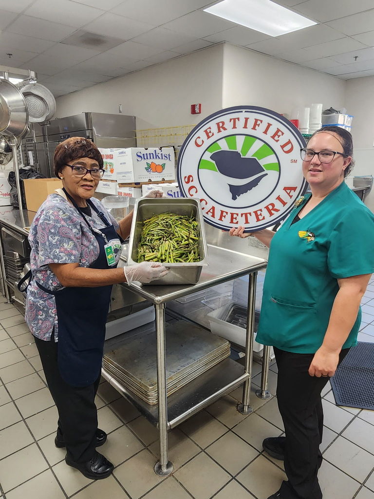 LES Cafeteria workers preparing asparagus
