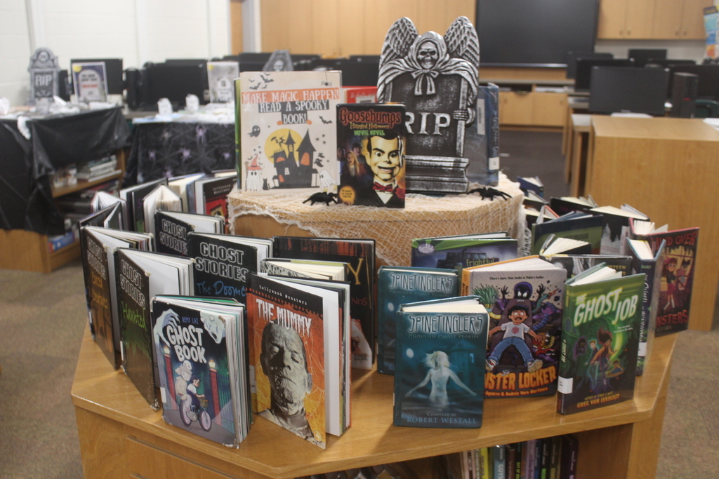 Fall/Halloween book display