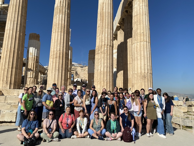 Group picture at the Parthenon