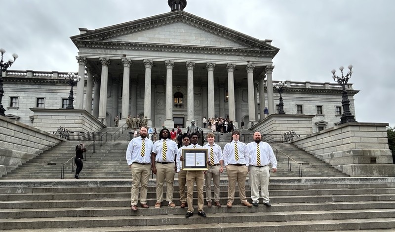 1A Weightlifting Championship Team pictured on the steps of the State House in Columbia