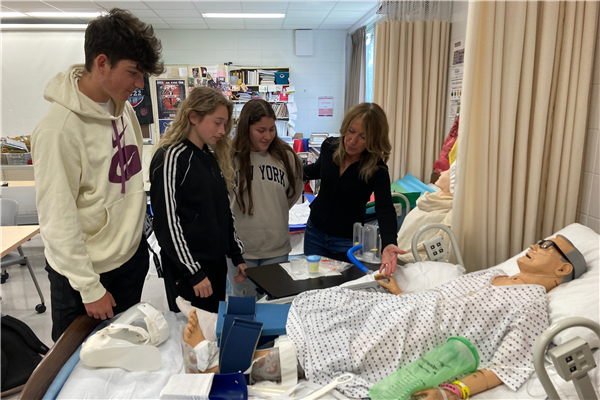 CNA students and staff