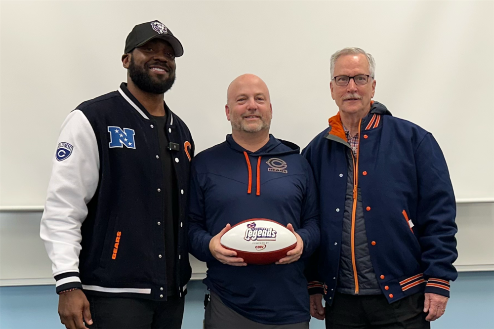 Buffalo Grove High School teacher honored as Chicago Bears Classroom Legend