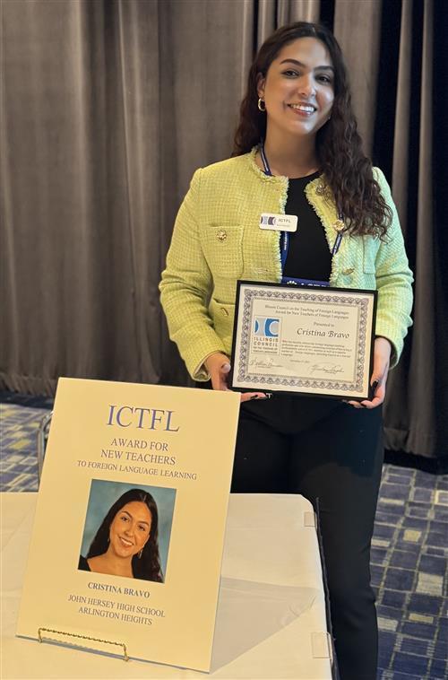 Bravo! Spanish teacher recognized with award