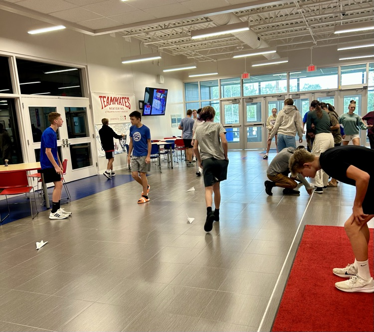 kids measuring their airplane flights 