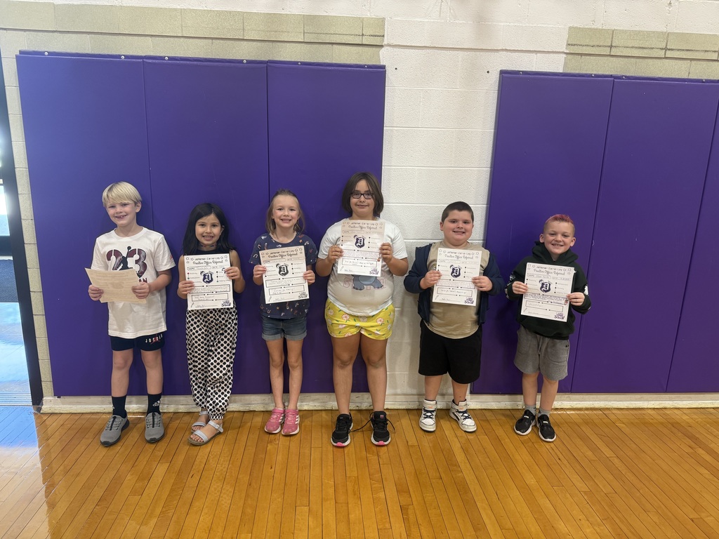 2nd graders with positive office referrals and prizes 