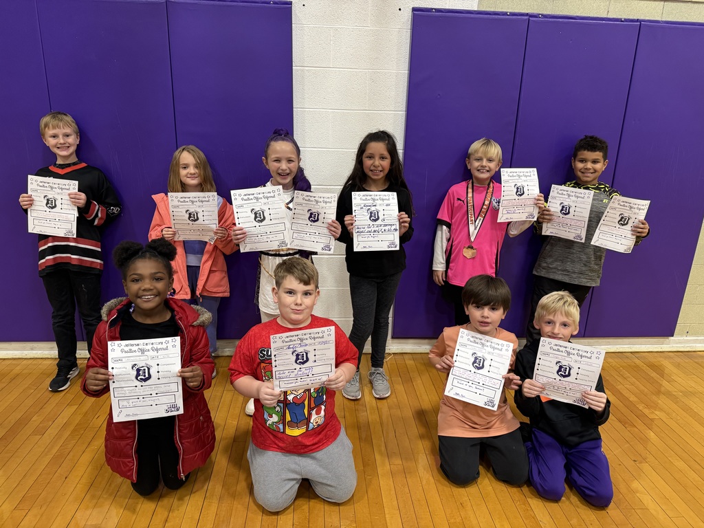 3rd grade students with Positive Office Referrals and prizes!