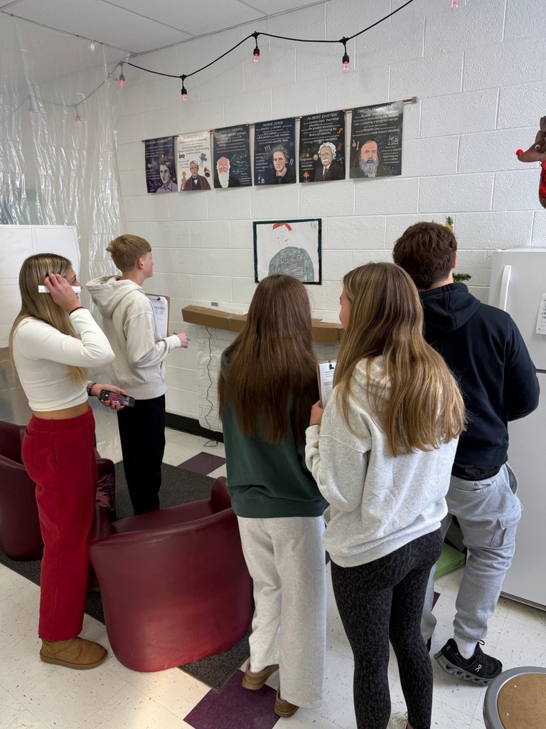 dhs forensic students looking at crime scene
