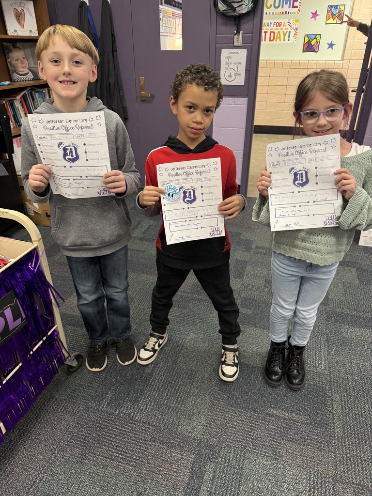2nd graders with positive office referrals and prizes 