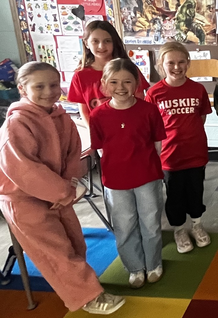 Ms. Saunders class in red