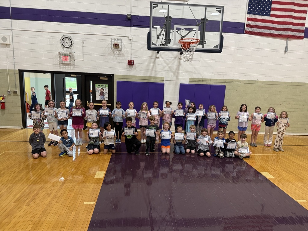 students with their kindness certificates 