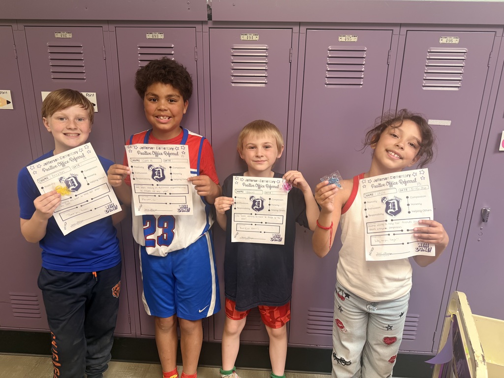 3rd graders with positive office referrals and prizes 
