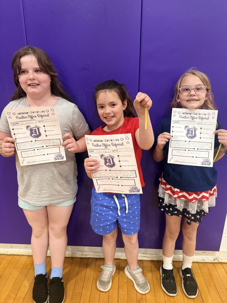 2nd graders with positive office referrals and prizes 