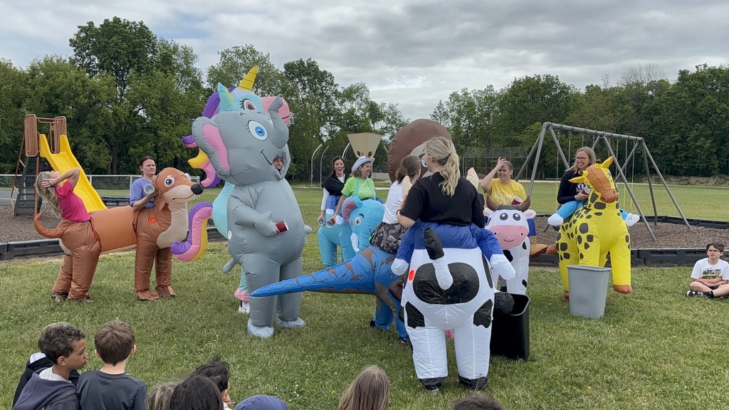 staff inflatable race
