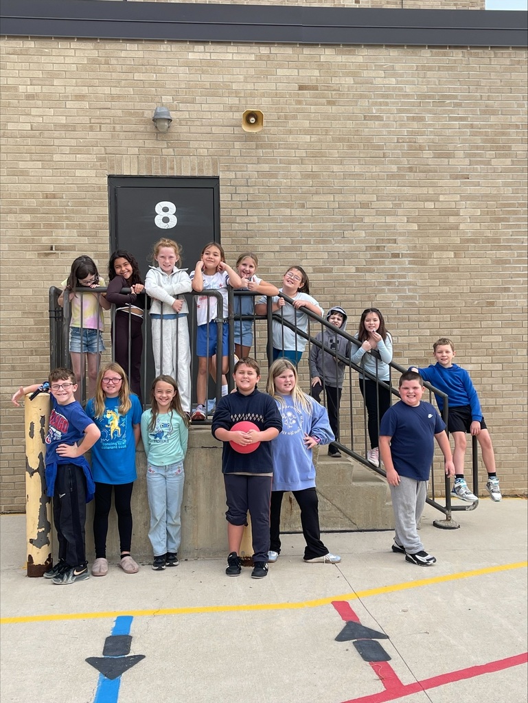 Mrs Hoyle's class in blue