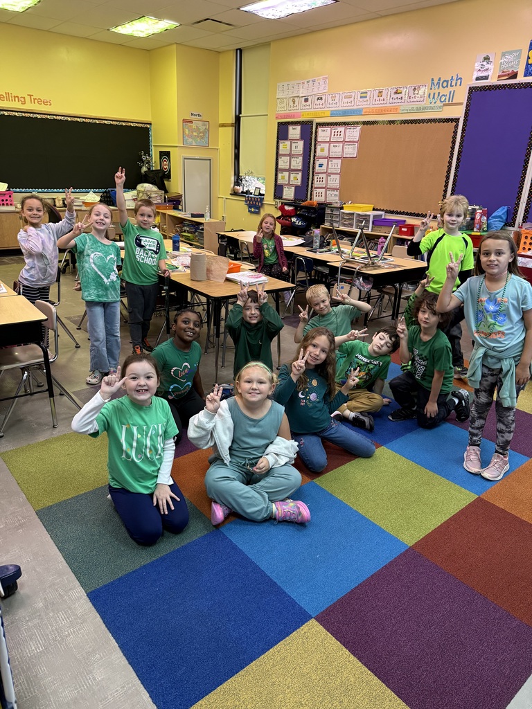 2nd graders in green 