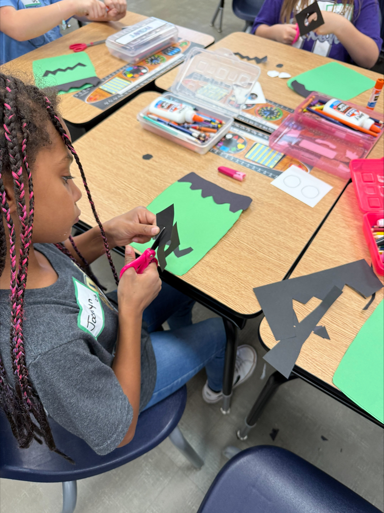 arts and crafts in 2nd grade