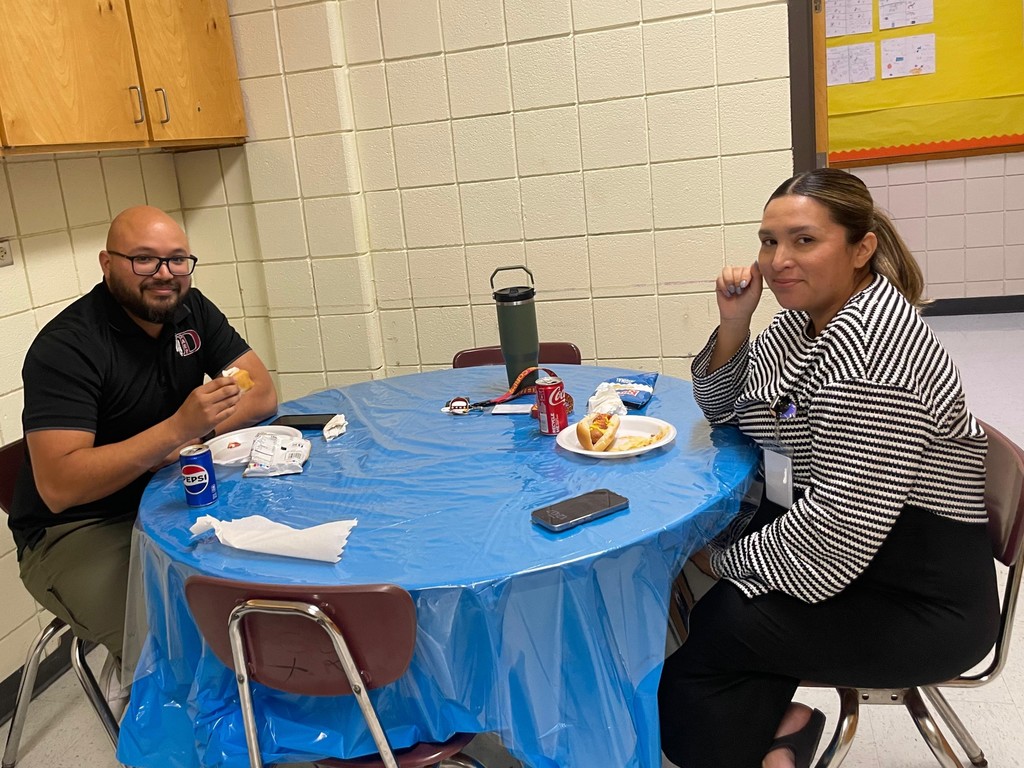 Cantu and Cantu enjoying lunch