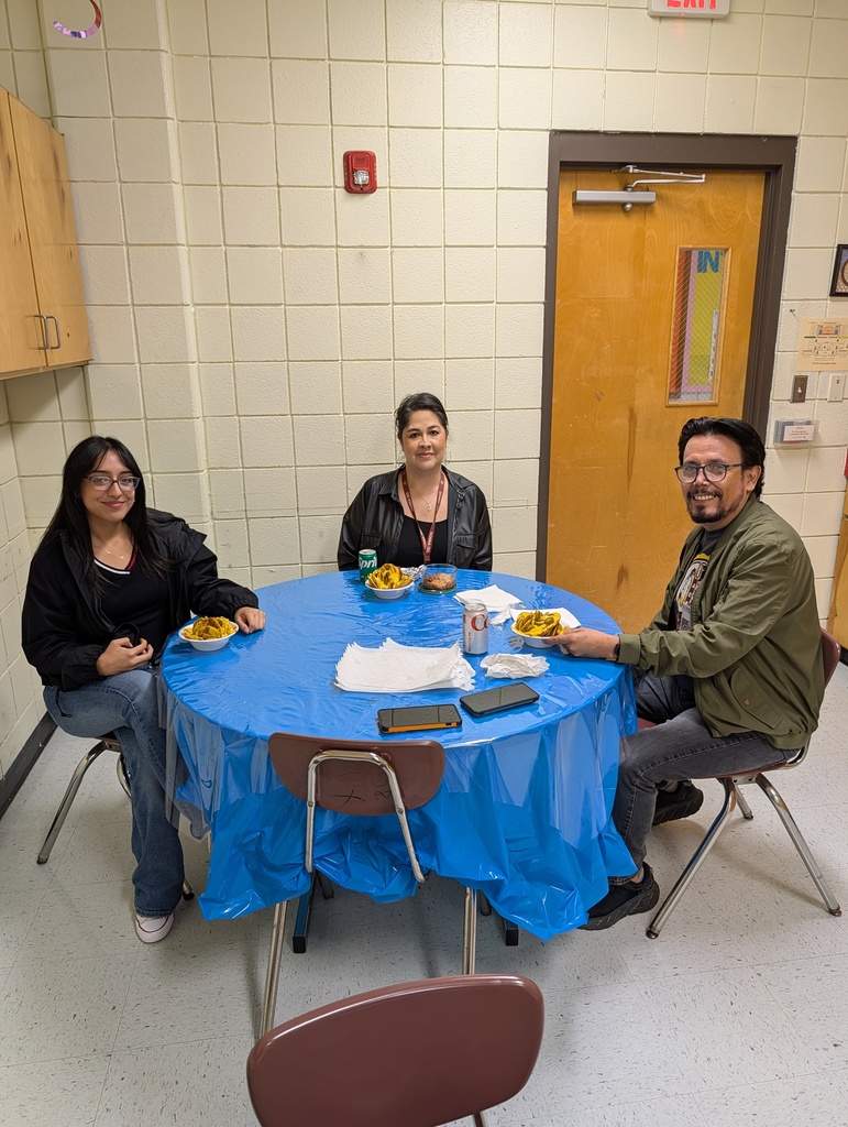 High school enjoying nachos