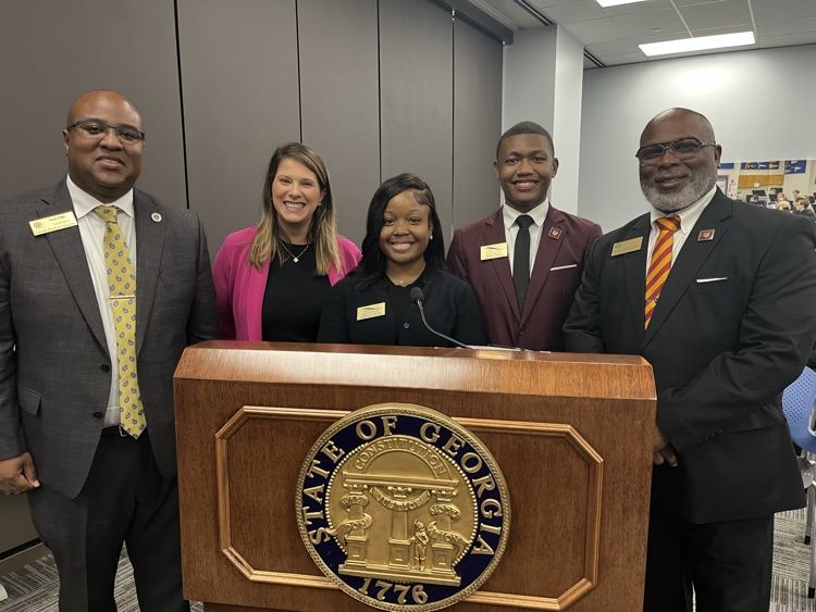 seniors visit state school board 