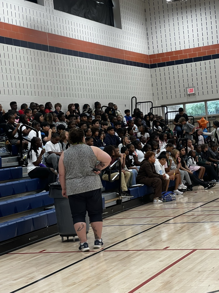 6th graders had orientation at MLMS