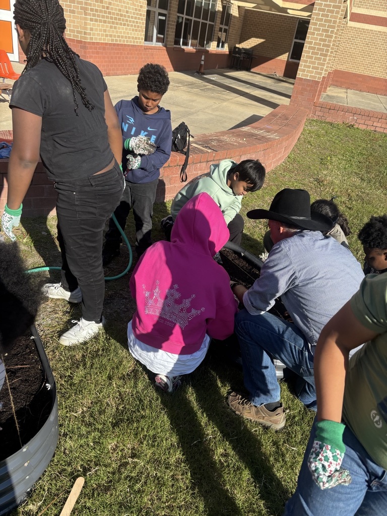 MLMS garden club starts up!