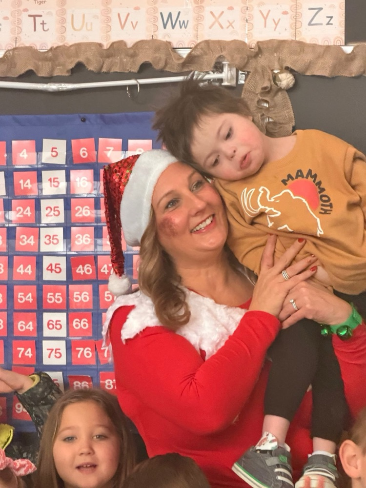 Sparkles the elf visit